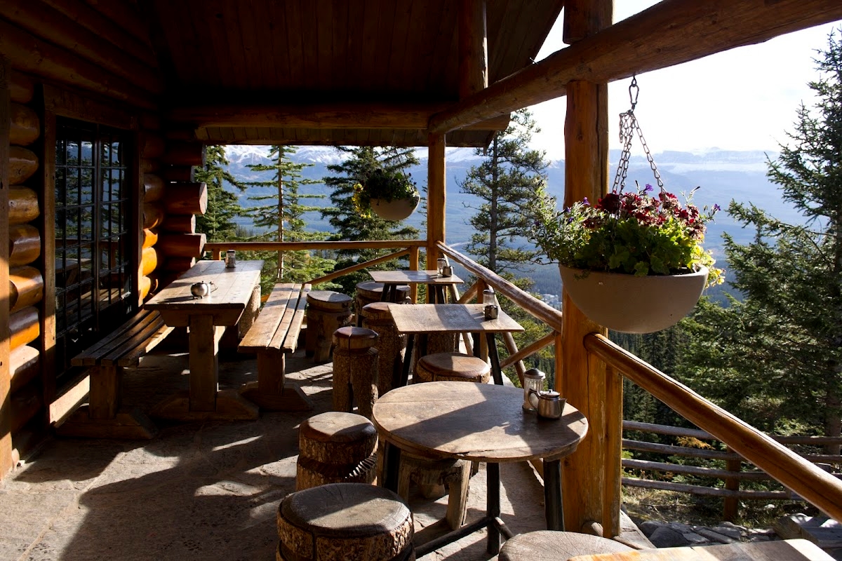 Lake Agnes Tea House