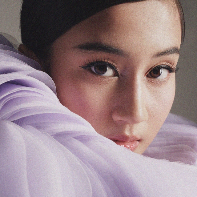 Tak Ingin Usai - Track · Keisya Levronka