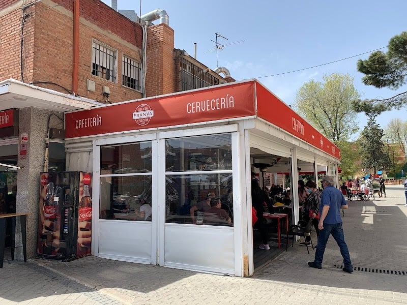 Cervecería Franva - Especialidad en bocata de Chopitos y Frituras