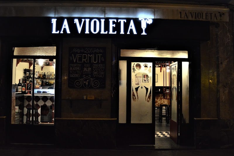 La Violeta - Especialidad en Tosta de Cecina y Queso Gratinado. Vermuts