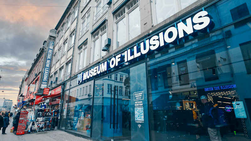 Museum of Illusions