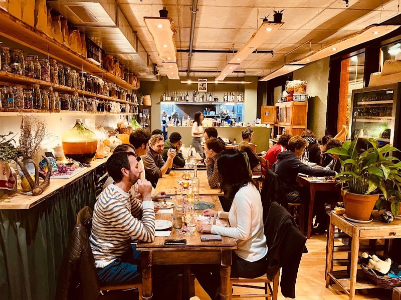 Artemisia Bistro