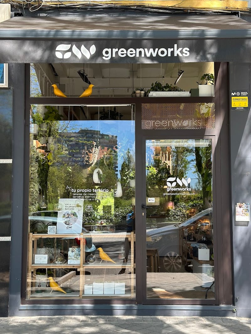 Greenworks Madrid: Jardines Verticales, alquiler, diseño e instalación. Talleres terrario, team building. Eventos - Haz tu jardín