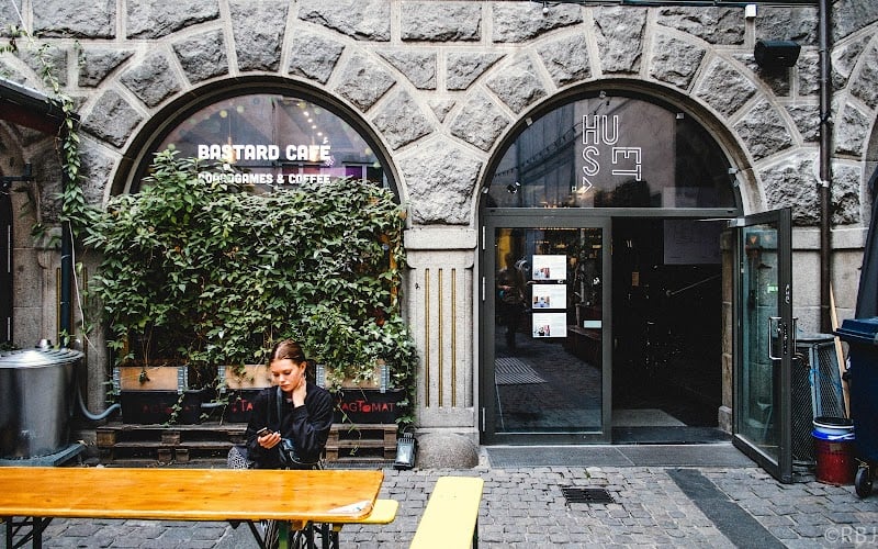 Bastard Café - Board game cafe