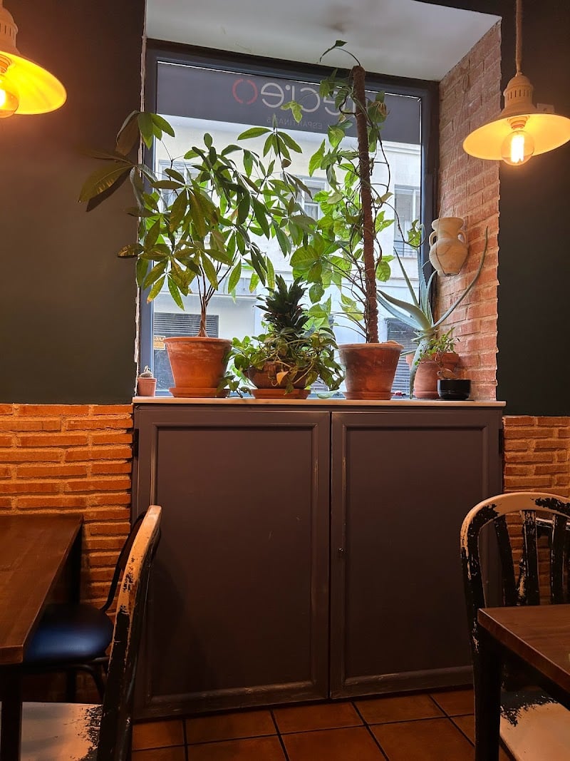 Taberna Recreo Espartinas - Especialidad en Brocheta de Brócoli, kimchi y lima