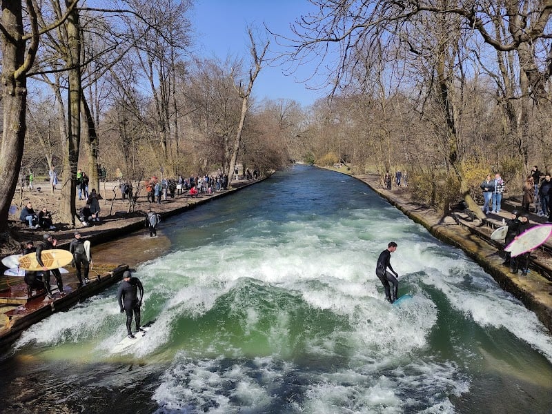 Eisbachwelle