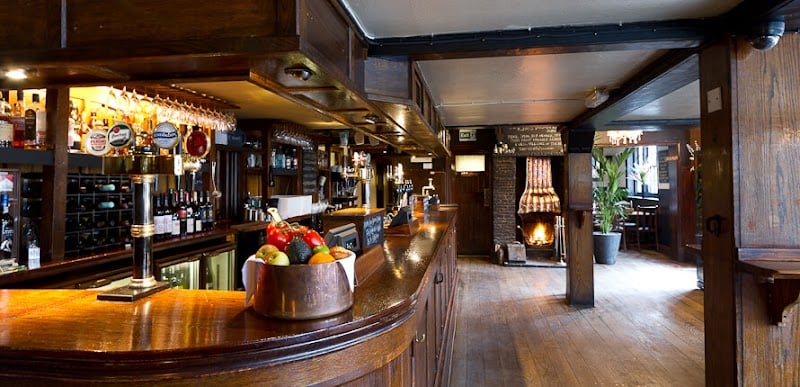 The Spaniards Inn - Traditional historic pub with good food and drinks. Next door to Harry Styles'' former London home.
