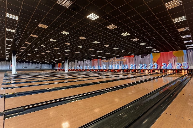 Ozone Bowling Granada - Bolos y juegos de arcade