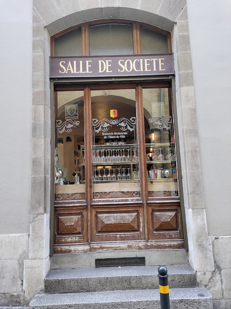 Hôtel-de-Ville - Swiss