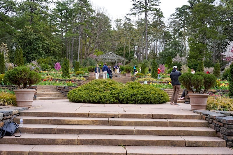 Sarah P. Duke Gardens - Dogs allowed ONLY BEFORE 10am and AFTER 5pm