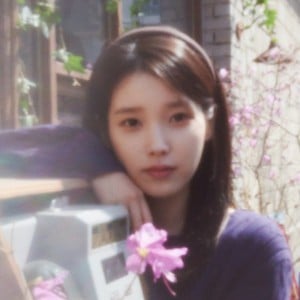 IU - Artist