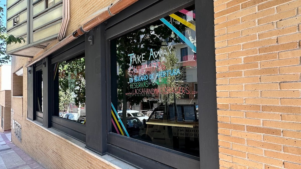 La Osa Handmade Burgers