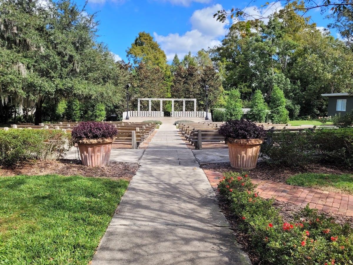 Mead Botanical Garden