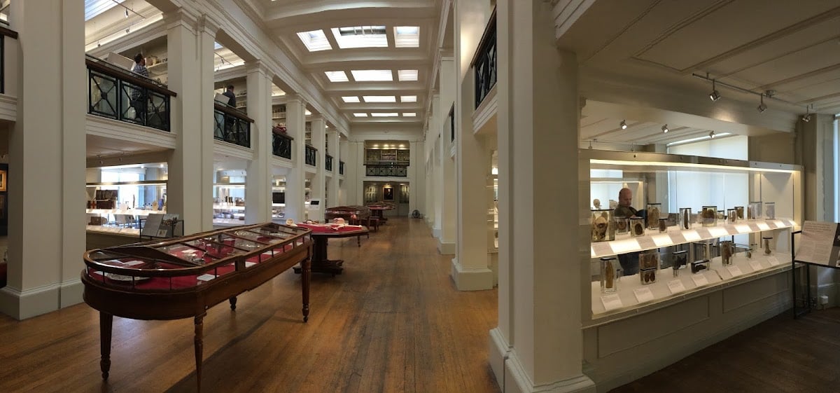 Surgeons' Hall Museum