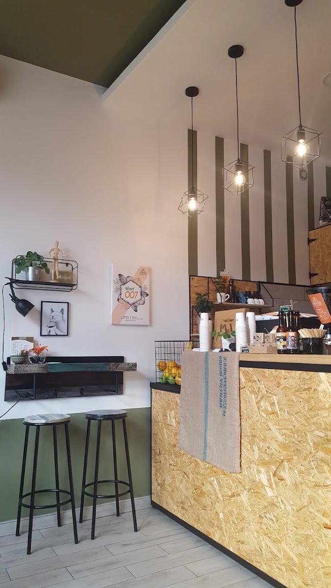 Nomad Coffee and Shop - -yay :3