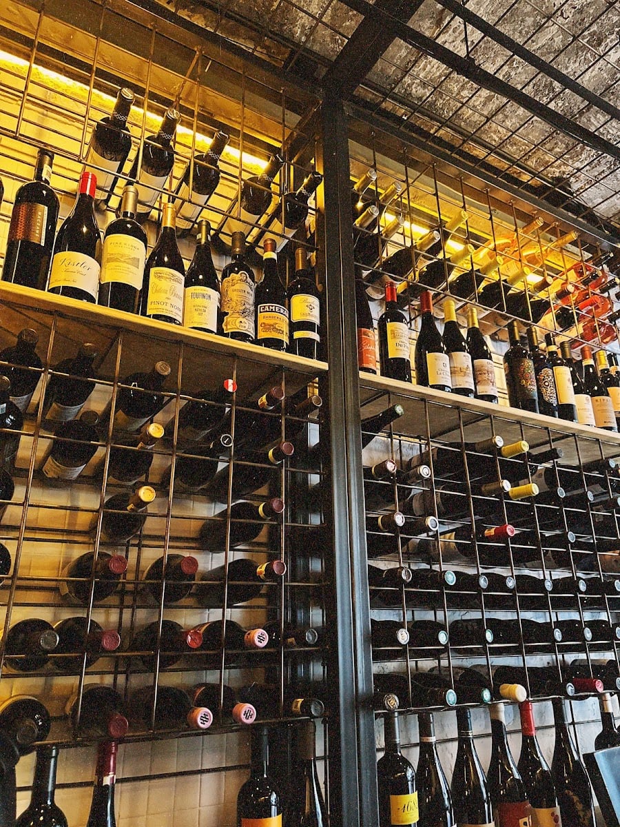 Somma Wine Bar
