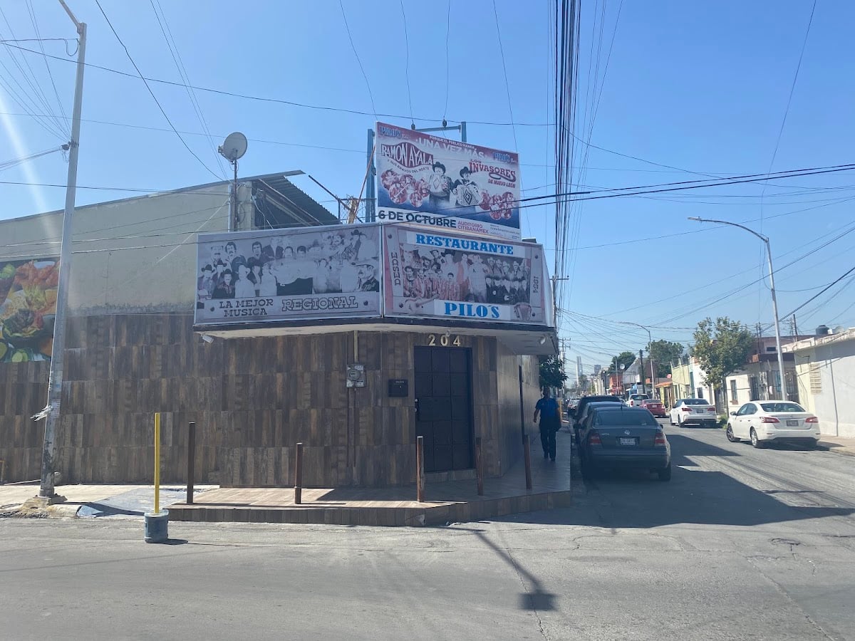 Pilos Bar
