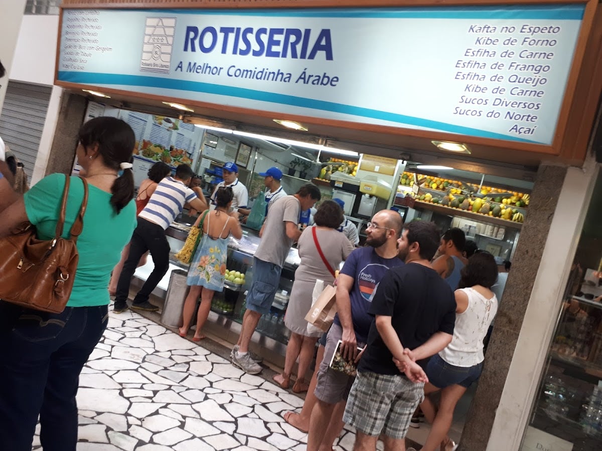 Rotisseria Sírio Libaneza - esfirra do largo do machado