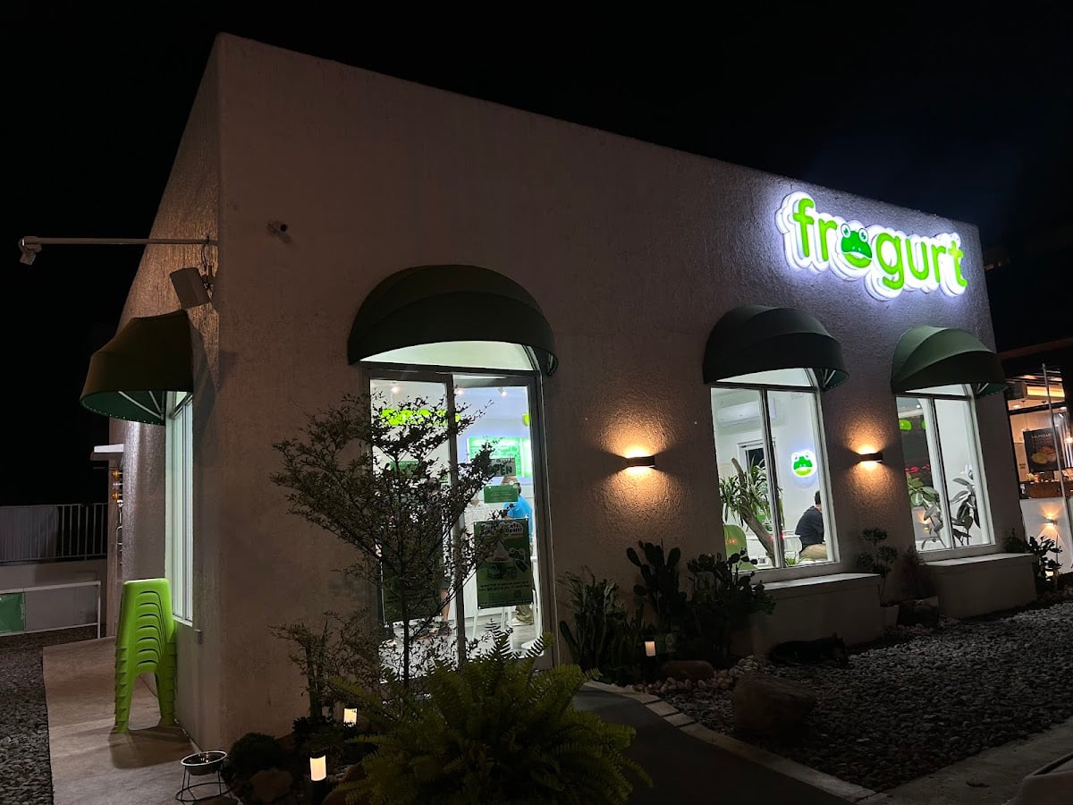 Frogurt Davao (Phoenix-La Estrella Branch)