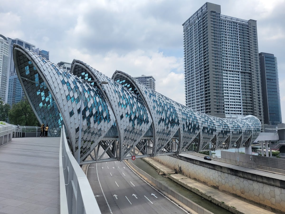 Saloma Bridge