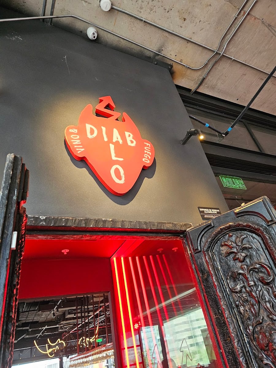 Diablo Vino y Fuego Restaurante