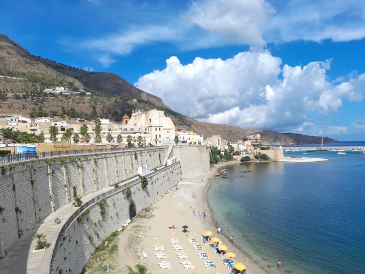 Cala Petrolo