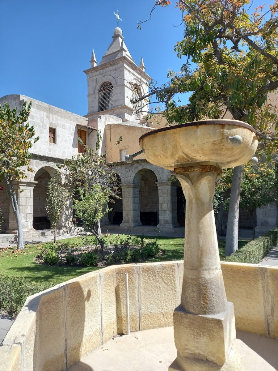 Museo de Arte Virreinal Santa Teresa