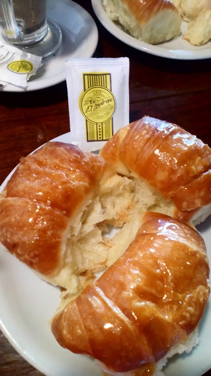 El Ladriyo Café