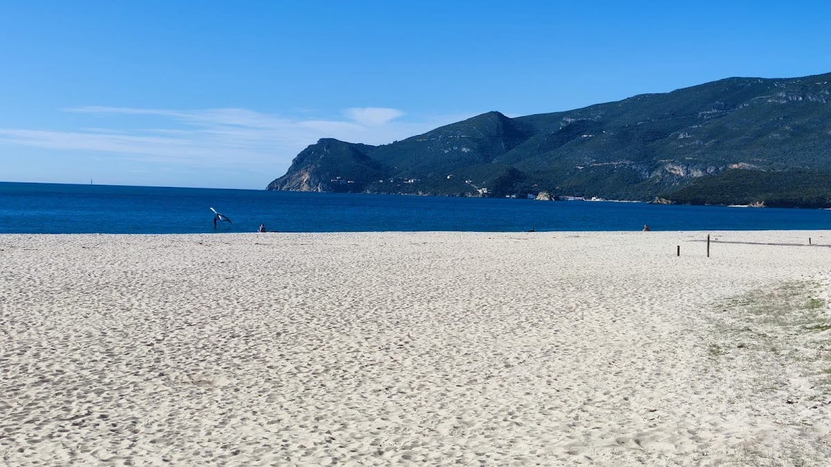 Praia da Figueirinha