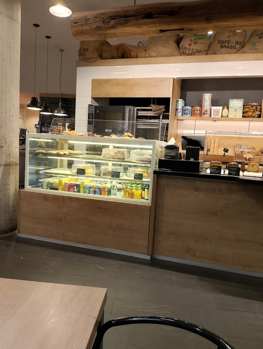 Fusion café y Panaderia gros.