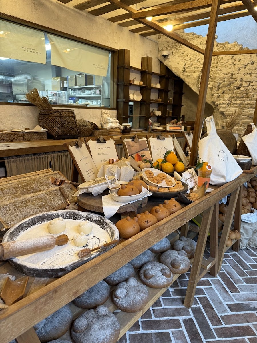 Dalim Bread