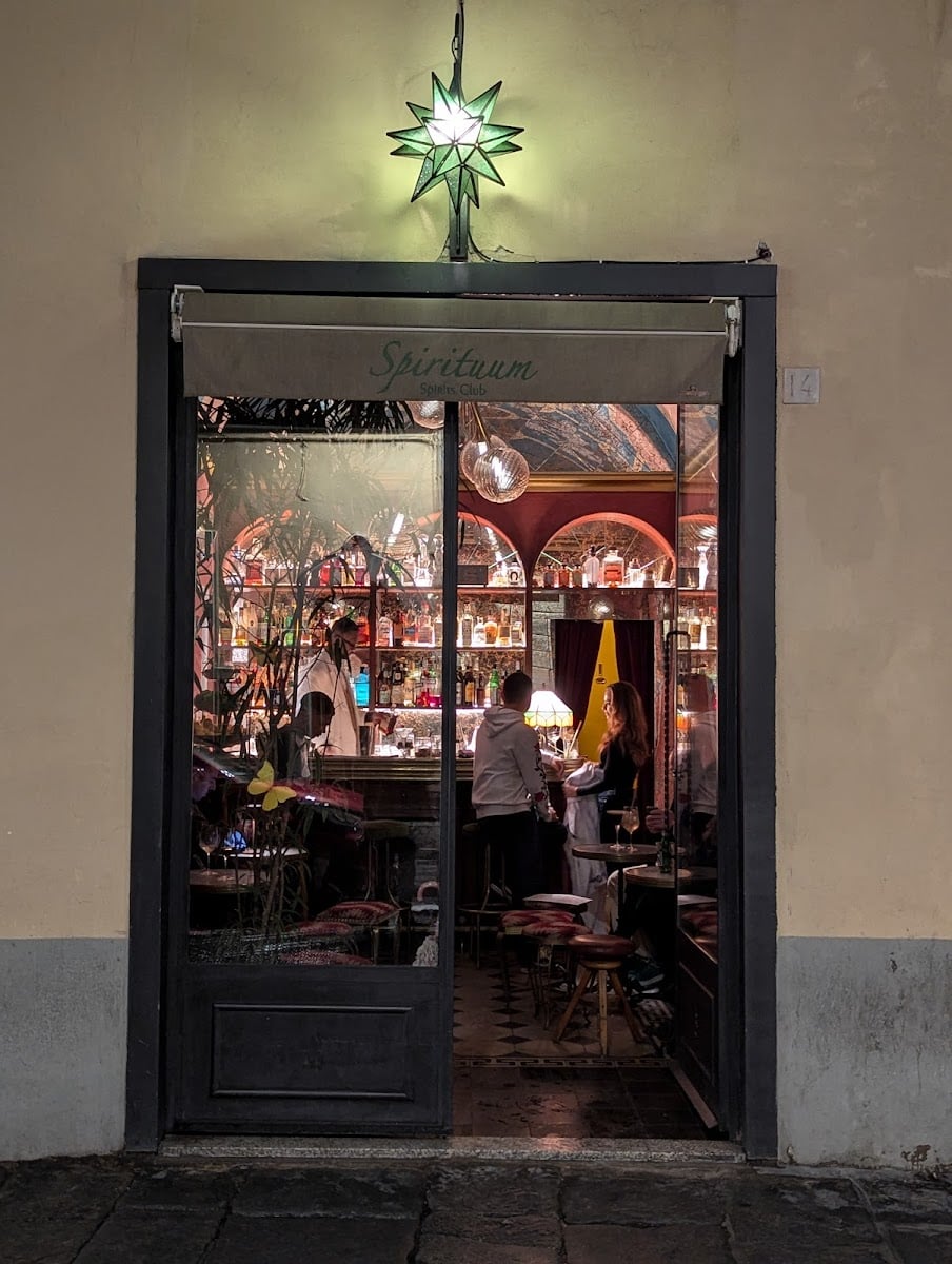 Spirituum Spirits Bar