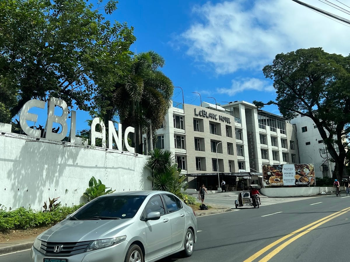 LeBlanc Hotel and Resort