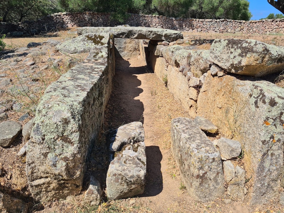 Tomba di giganti di Moru
