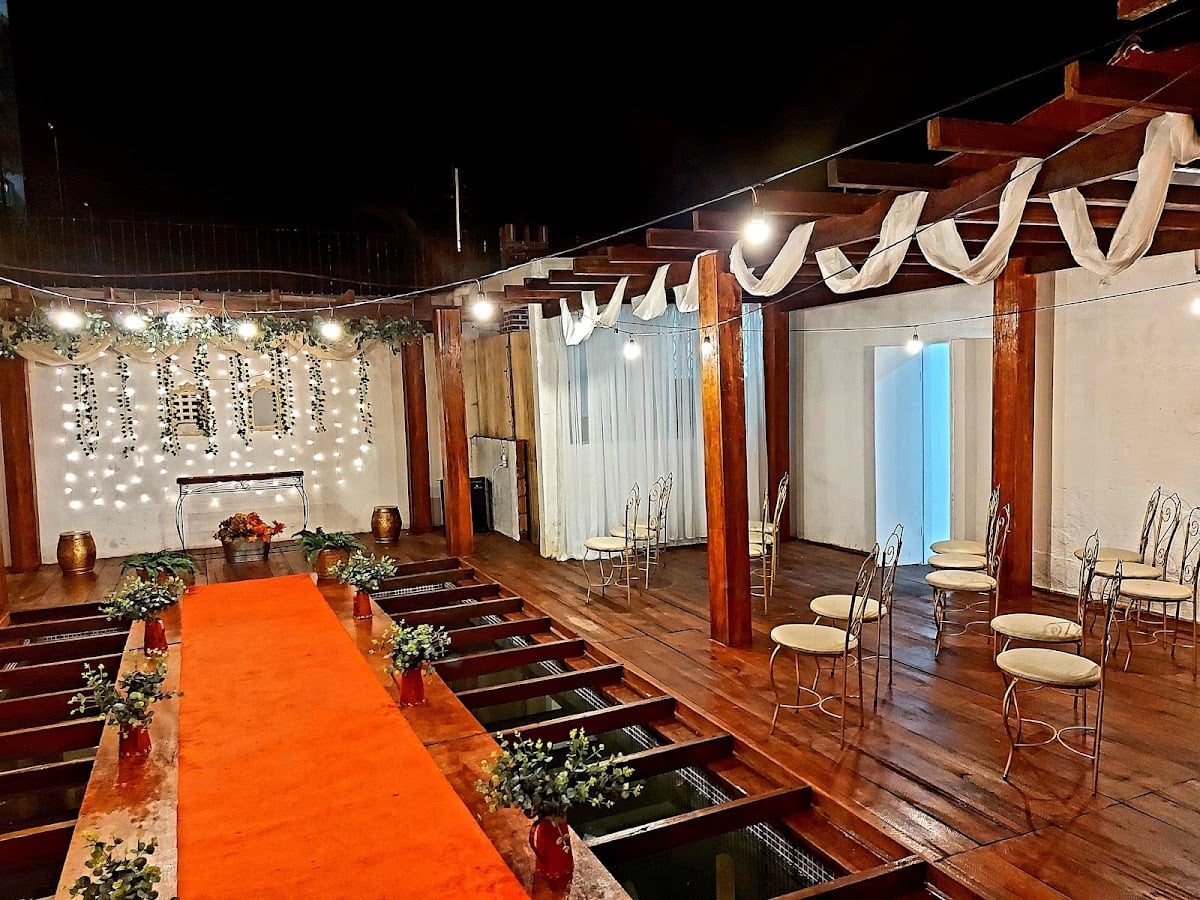 La Famiglia Cantina Italiana