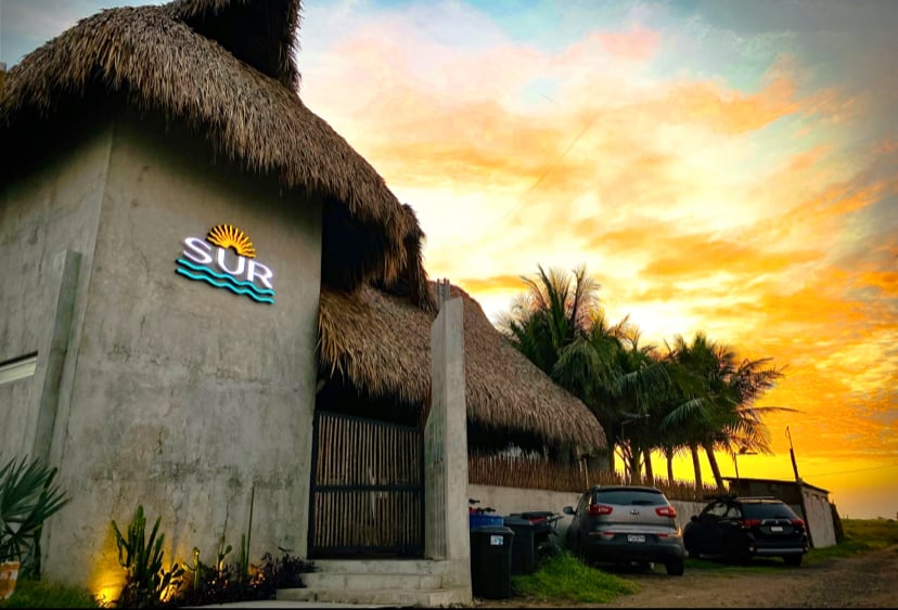 SUR HOTEL