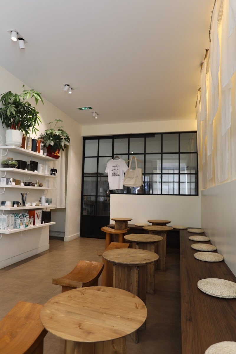 Moonlight café, coffee shop, specialty coffee