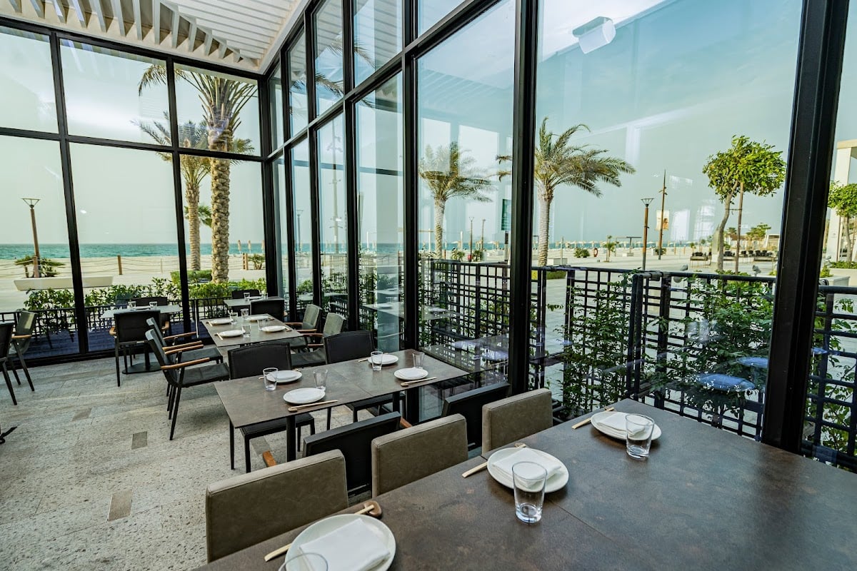 NIRI Restaurant and Bar