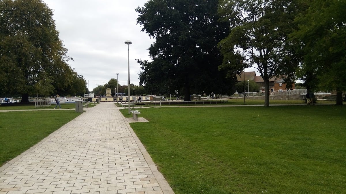 Bancroft Gardens