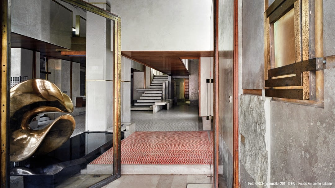 Olivetti Exhibition centre in Venice, Italy - Carlo Scarpa
