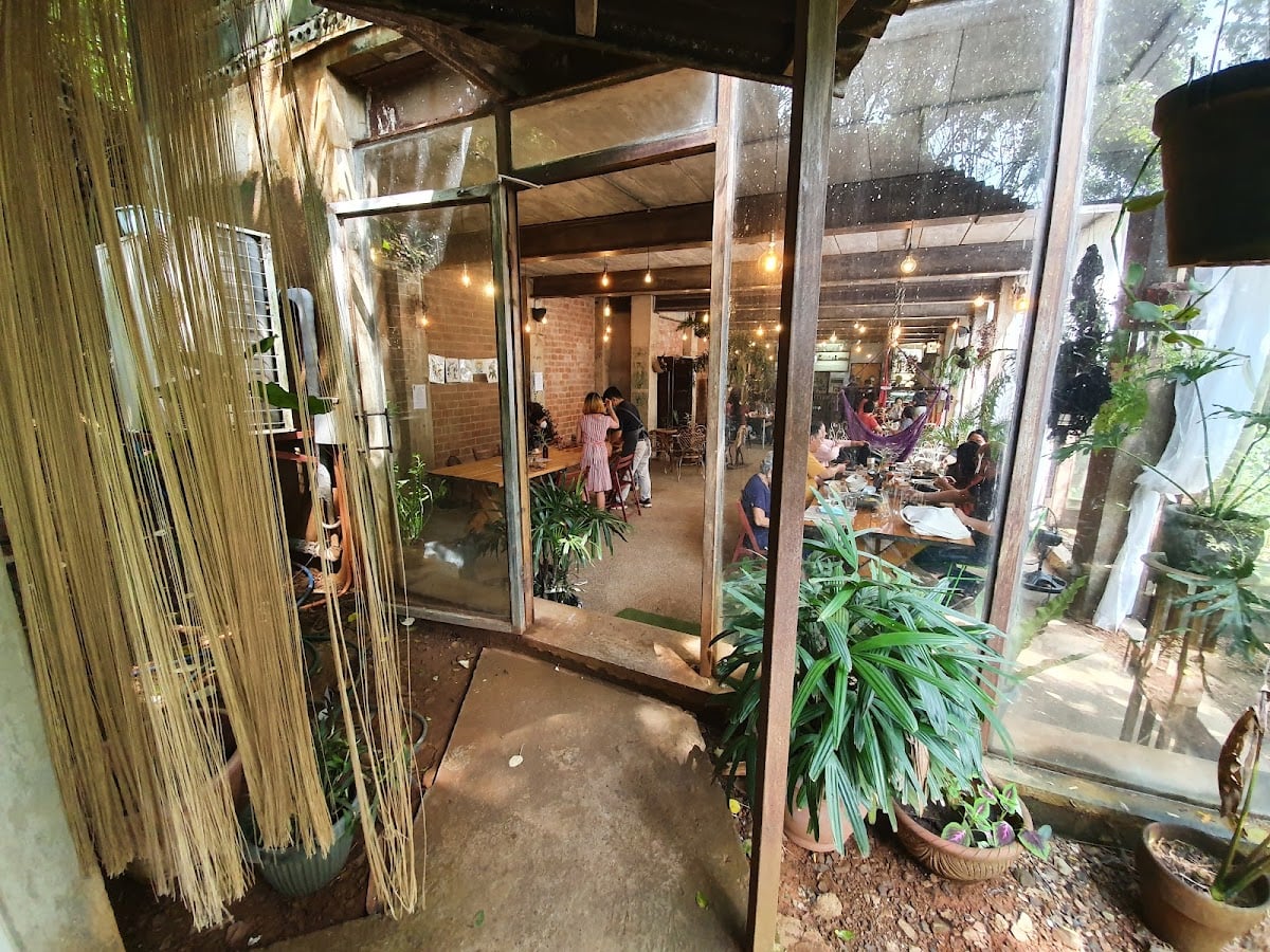 Burrow Cafe PH