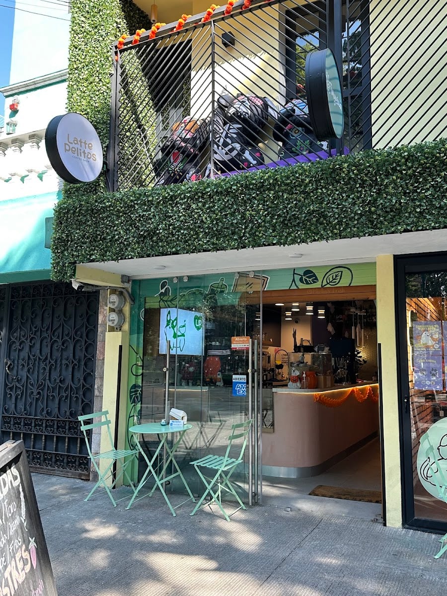Latte Pelitos - Cafetería de Especialidad PetLover