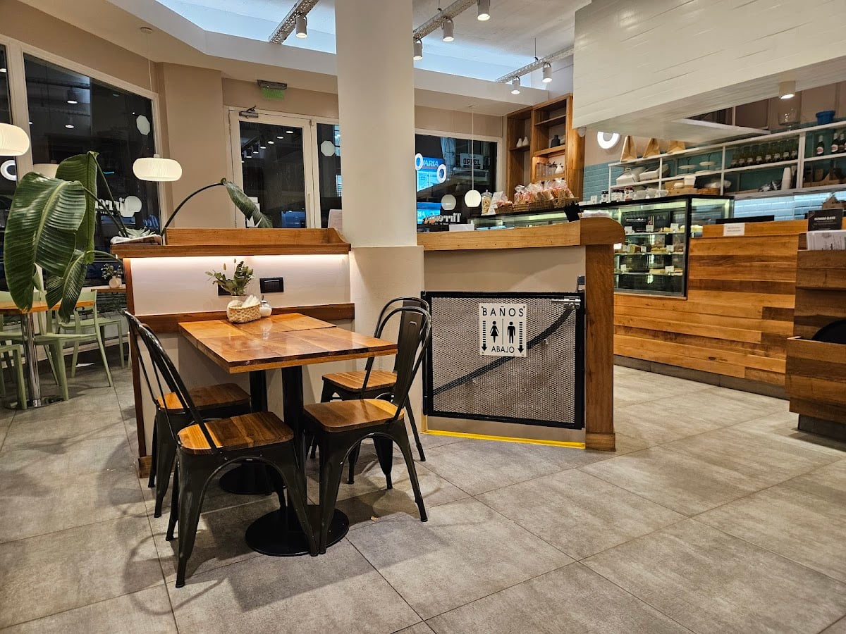 Tirrenia Café