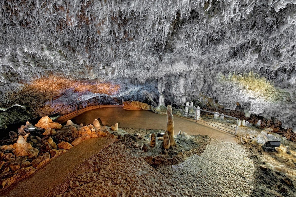 Cueva de El Soplao