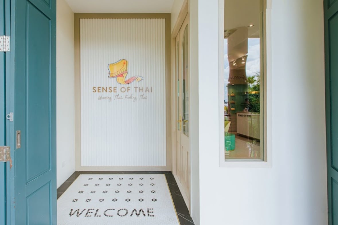 Sense of Thai : Thai Costume Rental