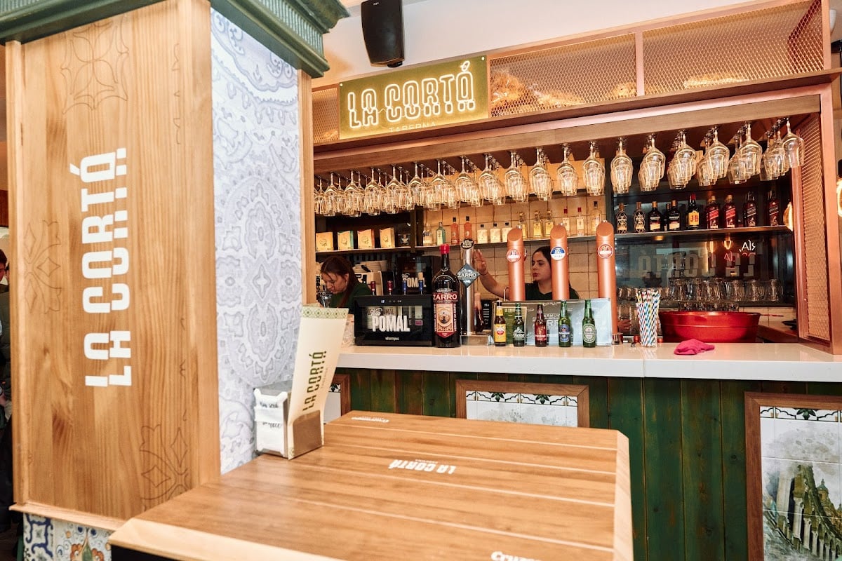 Taberna La Cortá Manuel Becerra