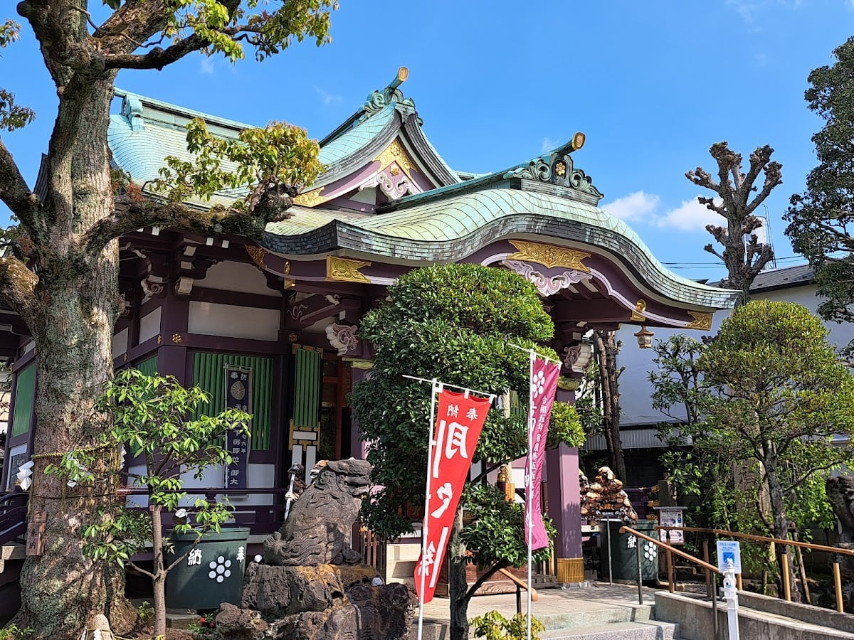 Takagi Shrine - Onigiri shrine