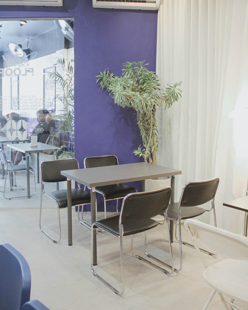 Photomatics, Firstfloor