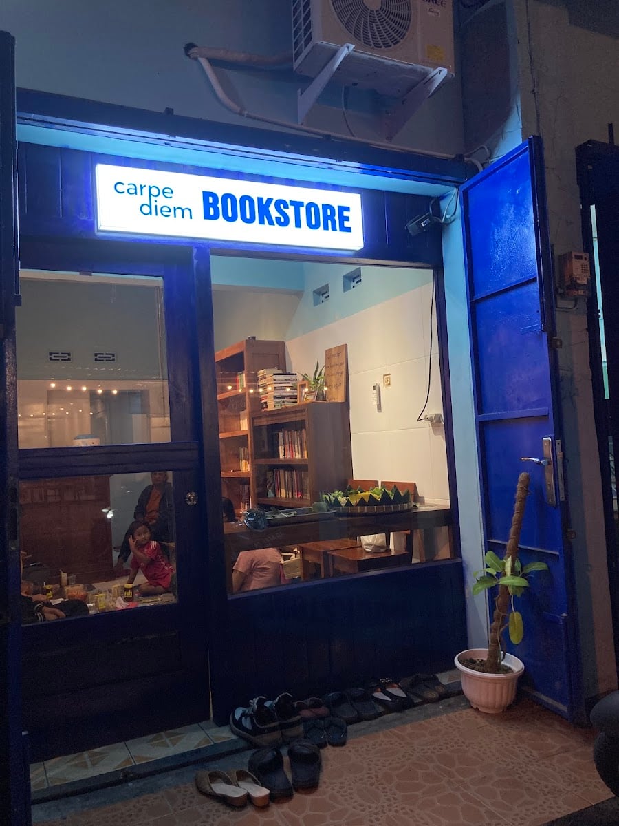 Carpe Diem Bookstore