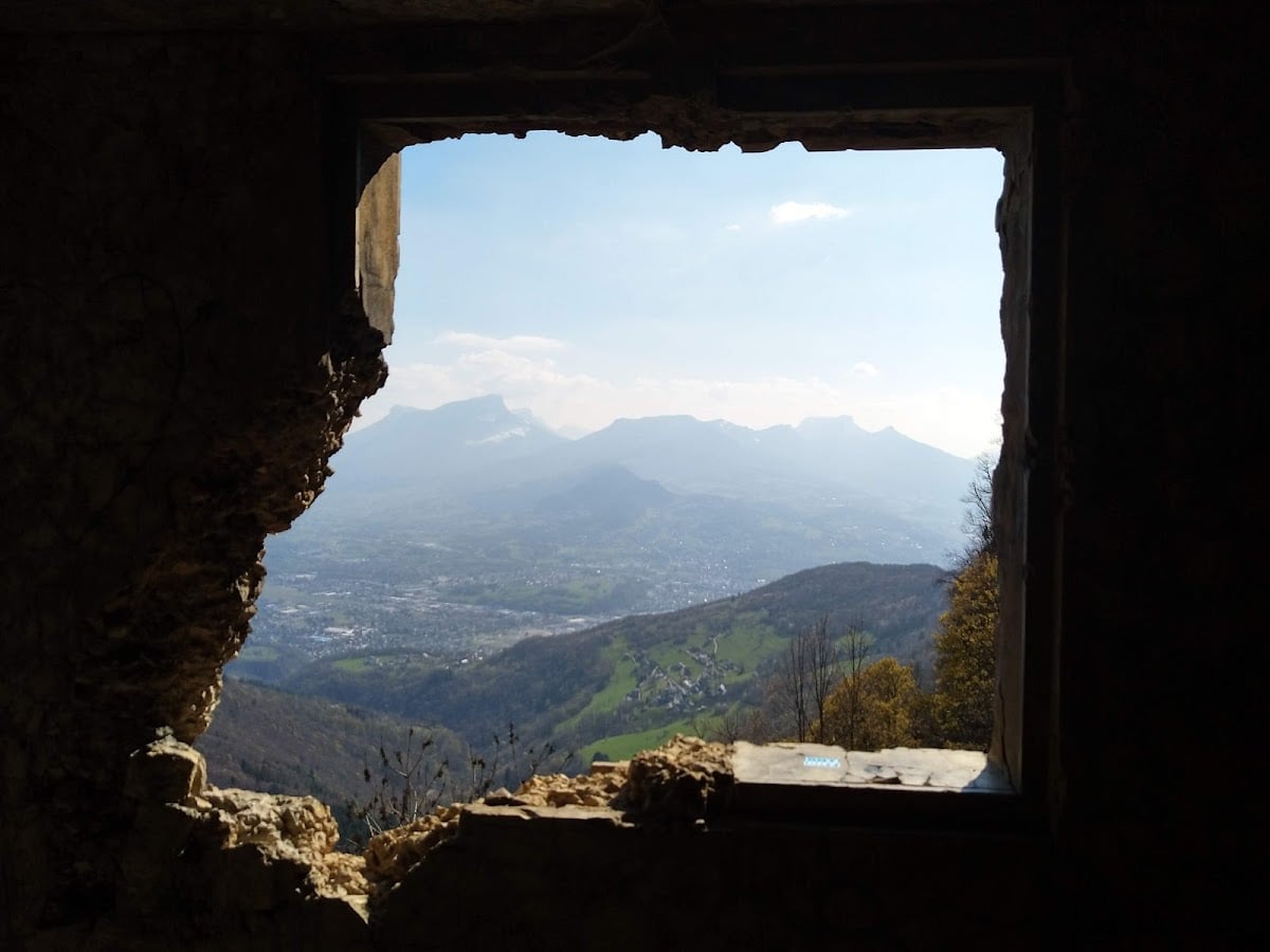 Grotte à Carret